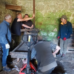 2024-06-08-LEF-pressoir